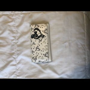 Music note wallet
